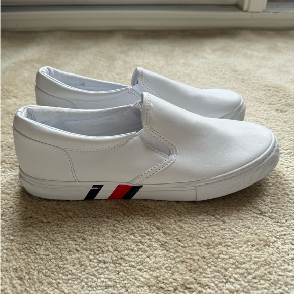 Tommy Hilfiger Women’s Leyci Sneakers - Picture 4 of 7